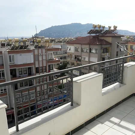 Azra Apartment
