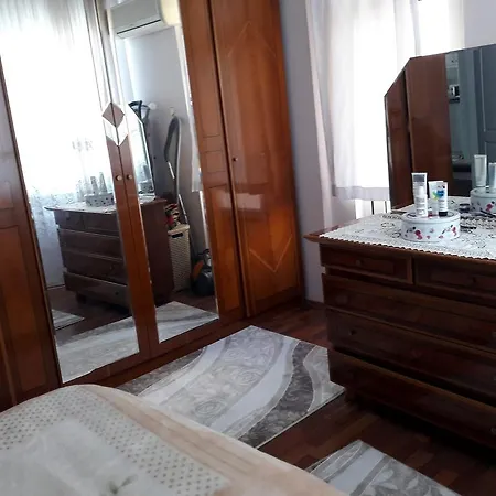 Azra Apartamento